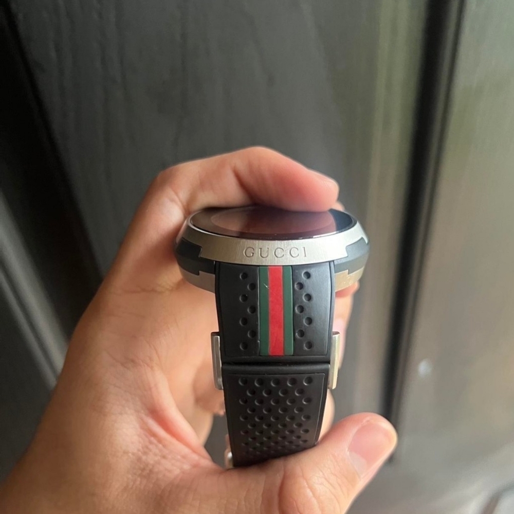 Gucci Black and Silver Smartwatch - Picture 2 of 5